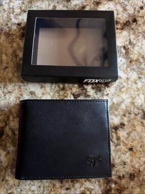 Fox Black Leather Bifold Wallet with Embossed Fox Head